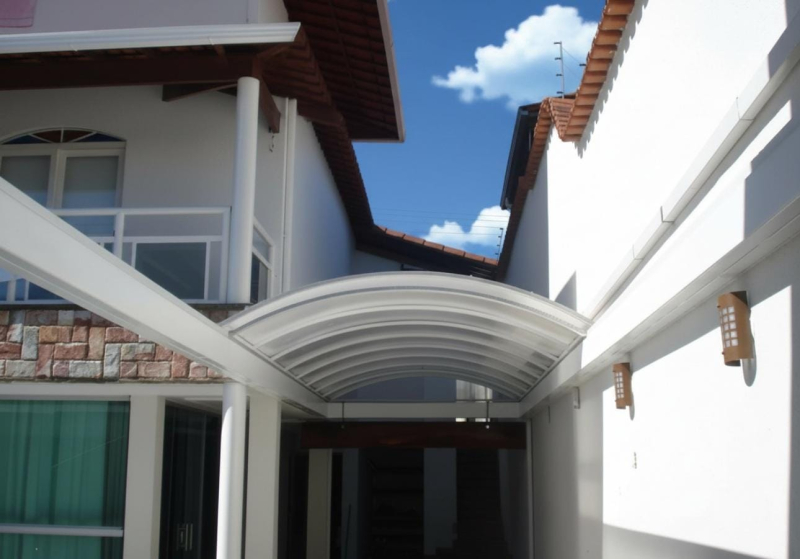 Toldos em Policarbonato Alveolar