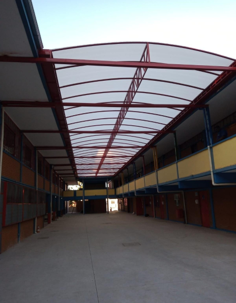 Toldos em Policarbonato Alveolar
