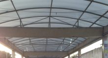 Toldos em Policarbonato Compacto