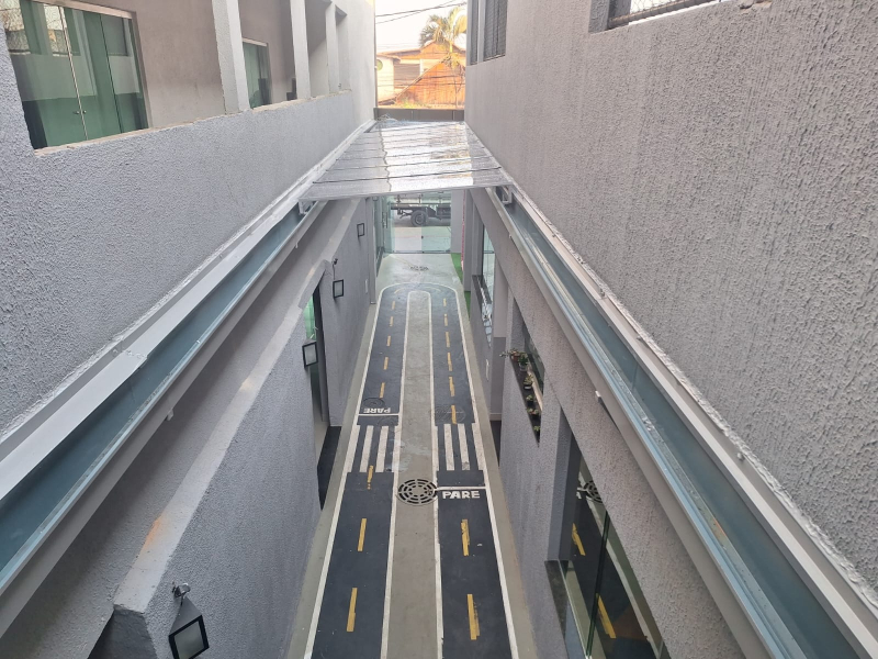 Toldos em Policarbonato Compacto